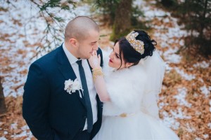 Закохані наречені Андрій та Оксана