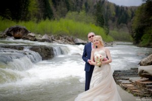 Весільна фотосесія в горах